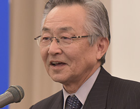 遠藤俊郎氏