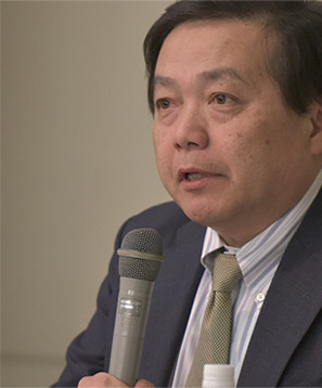 鈴木氏
